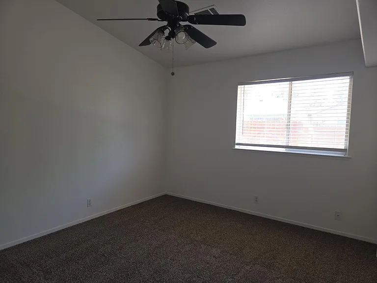 142 Forest Dr — Photo 6