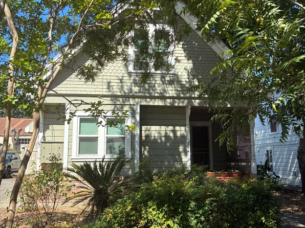 925 Stewart St #A, Santa Rosa, CA 95404