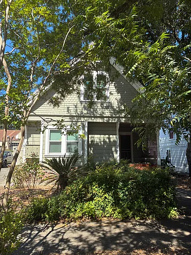 925 Stewart St #A Photo 1