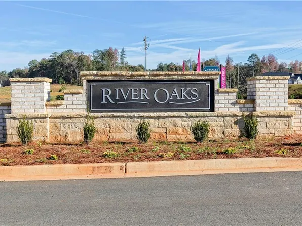 756 Ocmulgee Xing, Locust Grove, GA 30248