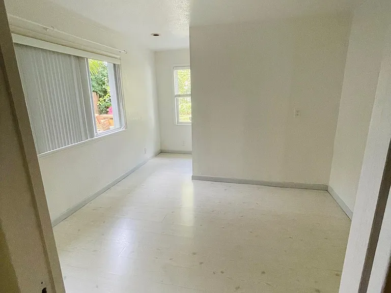 356 Orange Way — Photo 9