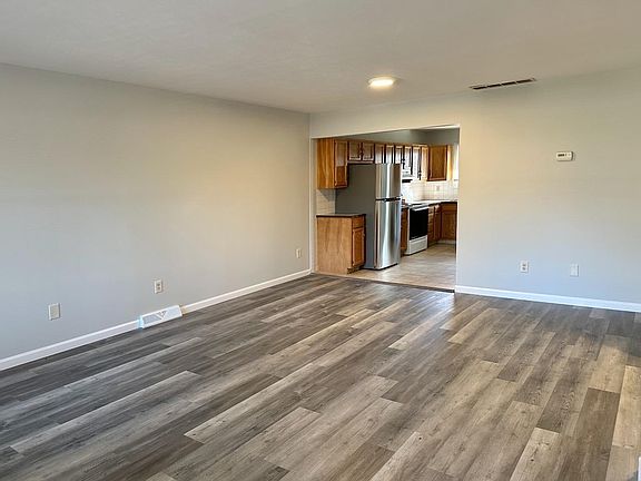 3rd image of 18310 Us Highway 127 APT 3