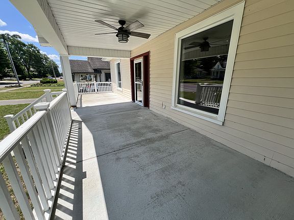 5th image of 112 S Tarver Ave