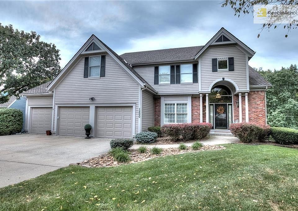 Welcome home to Willow Brooke