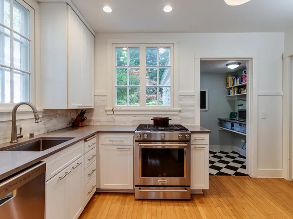 2010 Van Hise Ave, Madison, WI 53726