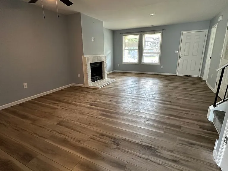 18 Harrington Ln — Photo 3
