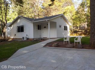 570A Oakwood Ln, Paradise, CA