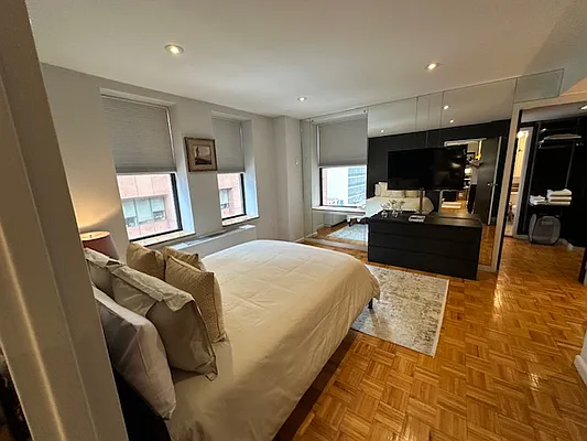 Rented by Global Realty Opportunities | media 15