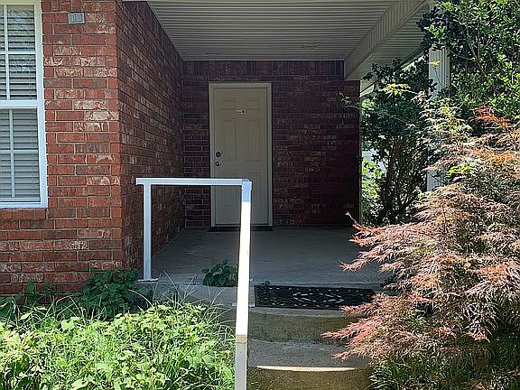 4th image of 205 Oklahoma Ave