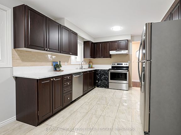 4th image of 44 Fallway Rd