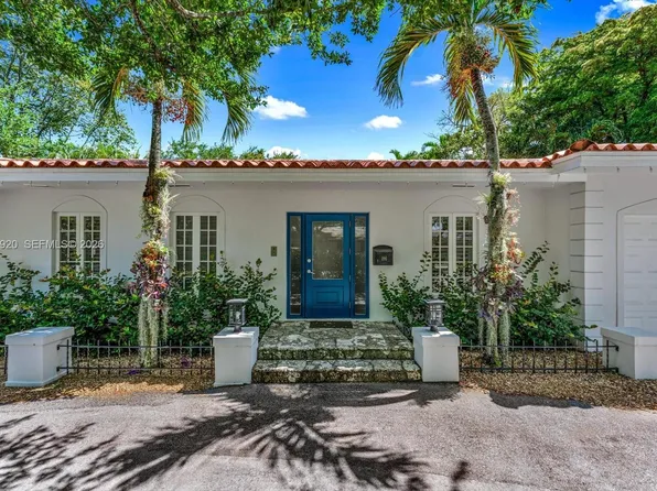 186 Edgewater Dr, Coral Gables, FL 33133