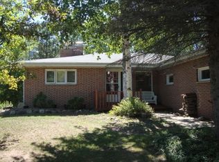 4411 Honeysuckle Ct, Oshkosh, WI