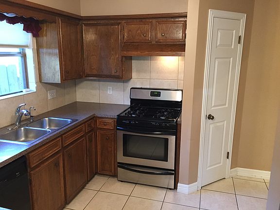 4th image of 4231 Woodhampton Dr
