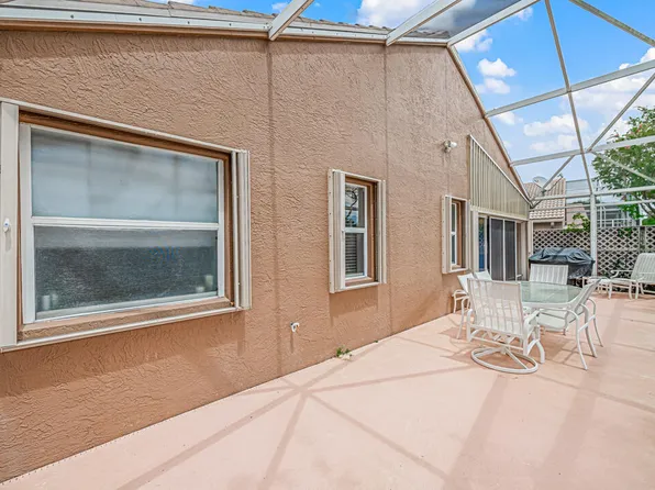 8100 Florenza Drive, Boynton Beach, FL 33472