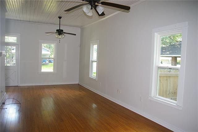 2nd image of 306 S Olive St