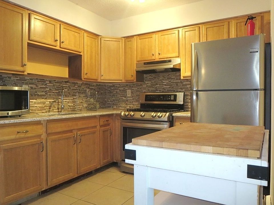 1st image of 243 Macdougal St #1