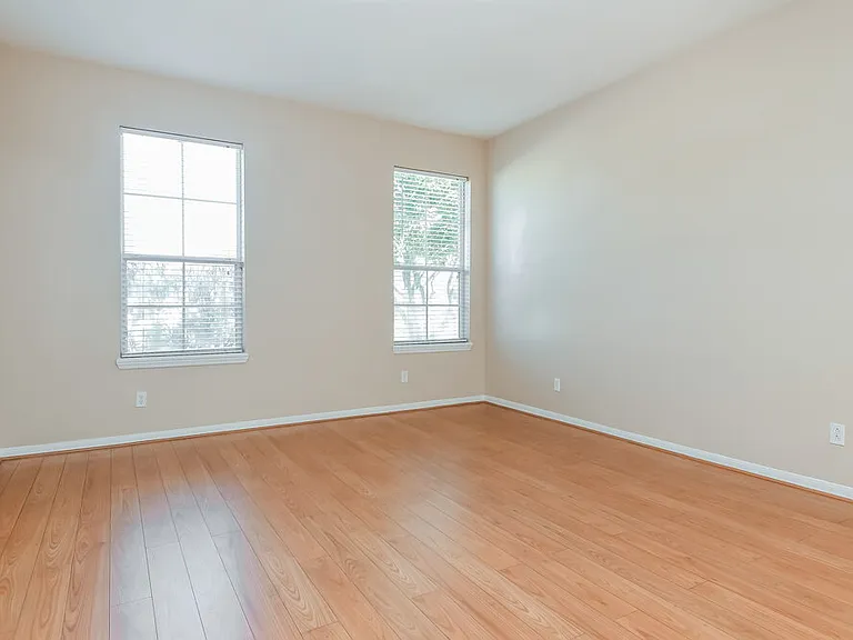 537 Breezy Oak Way — Photo 3