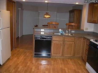 2194 Woodbrook Trl photo 1