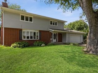 1006 21st St, West Des Moines, IA 50265