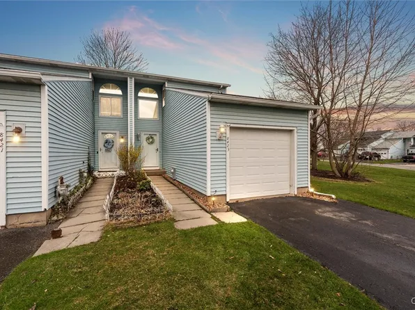 8423 Fathom Dr, Baldwinsville, NY 13027