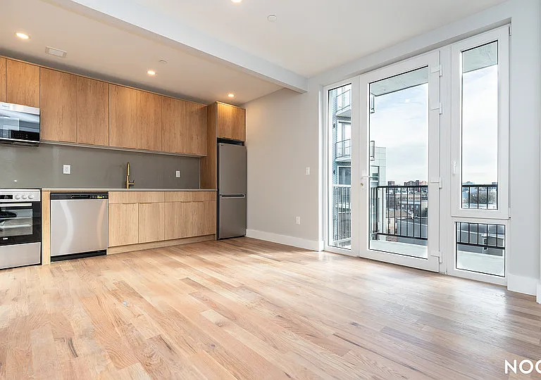 31-61 Vernon Blvd #6X — Photo 1