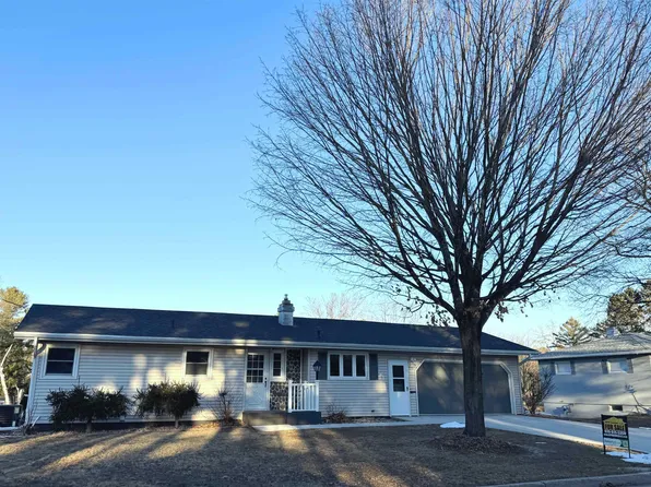 122 Rohrer St, Clintonville, WI 54929