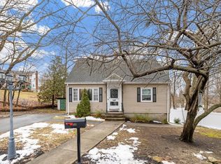 121 Eastern Ave, Woburn, MA 01801