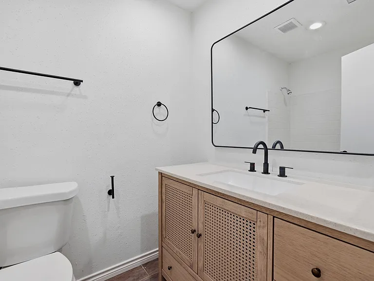14230 Montaigne Dr — Photo 13