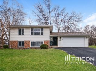 1941 Turquoise Trl, Eagan, MN 55122