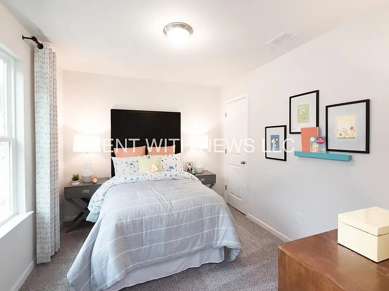 434 Diversity Way — Photo 9