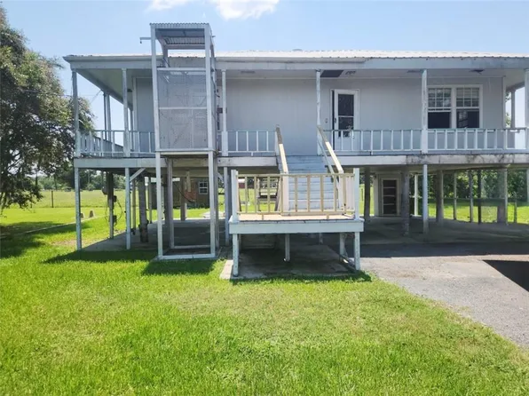 213 Leve St, Chauvin, LA 70344