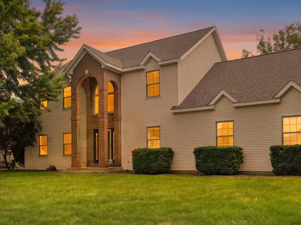 878 Wallin Dr, Jenison, MI 49428
