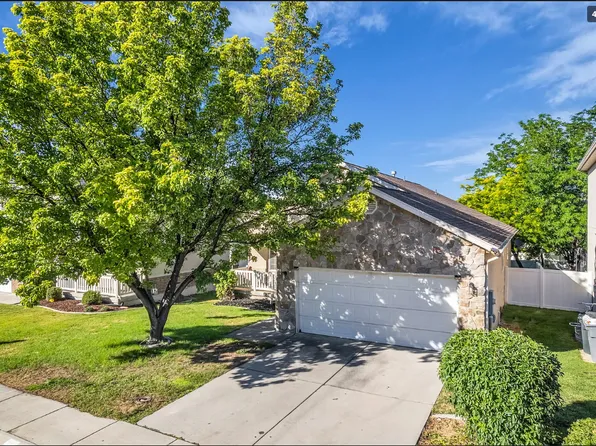 10695 S Pine Grove Way W, South Jordan, UT 84009