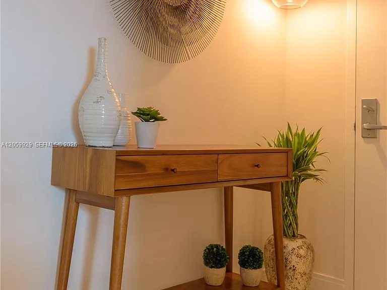 601 NE 36th St #2507 — Photo 9