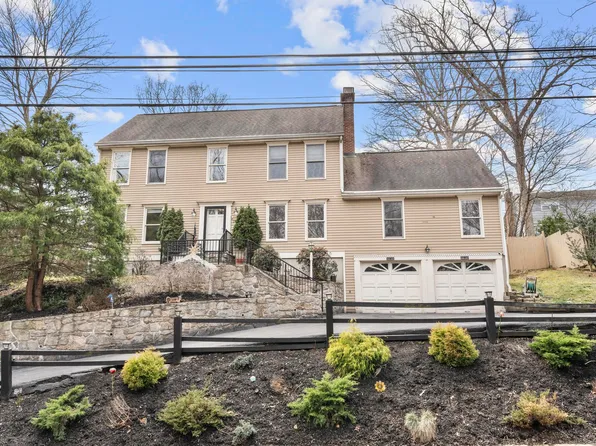 1725 Cutspring Road, Stratford, CT 06614