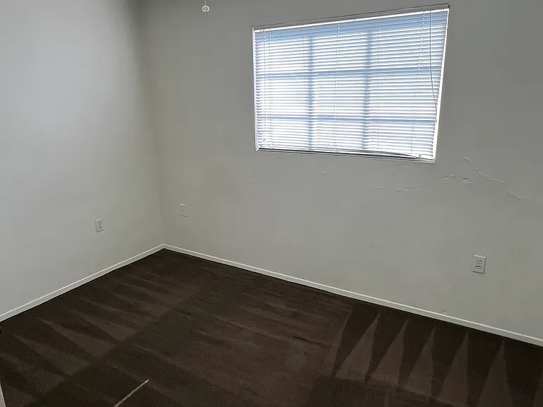 1019 W Romo Jones St — Photo 10
