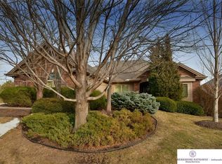 1207 S 194th St, Omaha, NE 68130