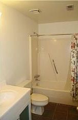5th image of 1083 Chinquapin Ln
