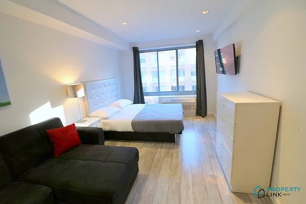 Rented by Property Link Mgmt, LLC | media 18