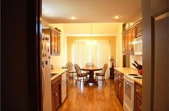 5th image of 2920 Emerald Ct