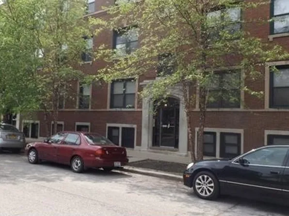 301 E 50th St, Chicago, IL