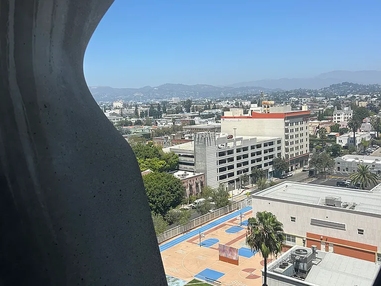 2404 Wilshire Blvd #10E — Photo 11