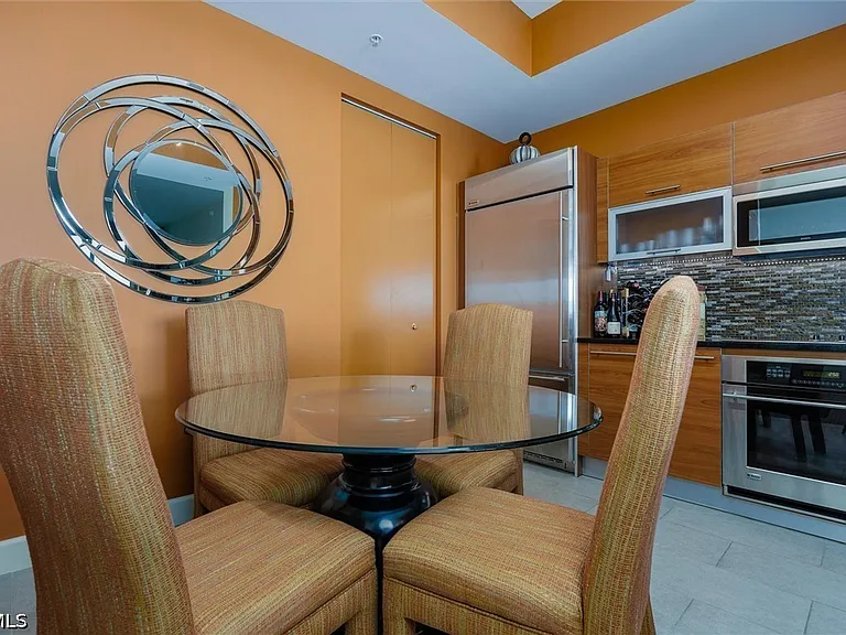 3000 Oasis Grand Blvd #LPH1 — Photo 13