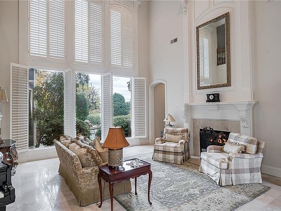 4th image of 4 Savannah Cir