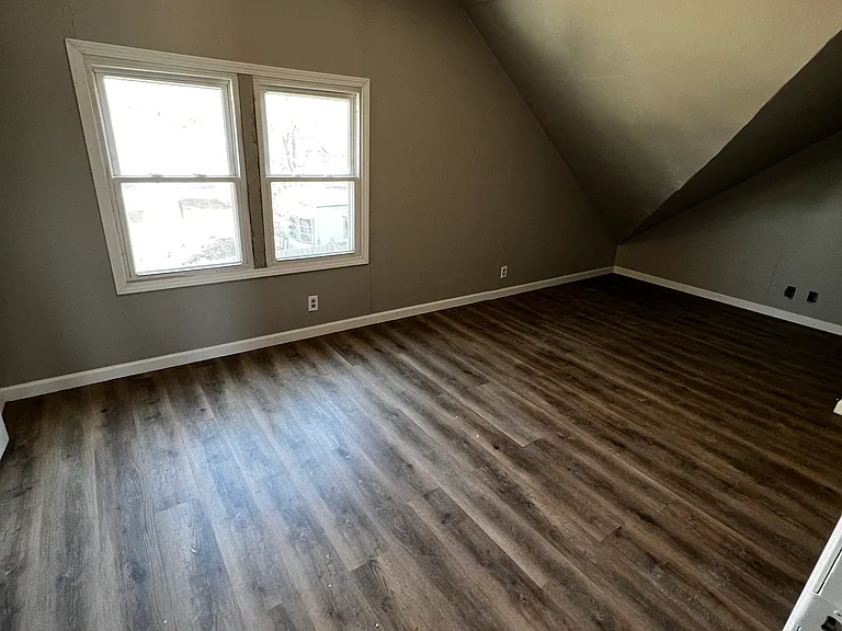 101 Maple St — Photo 7