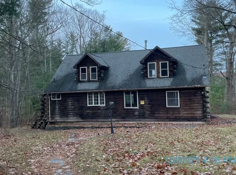 2nd image of 1892 Mott Rd