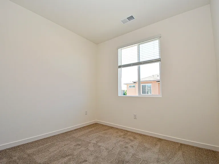 1016 Middle Gate Rd — Photo 12
