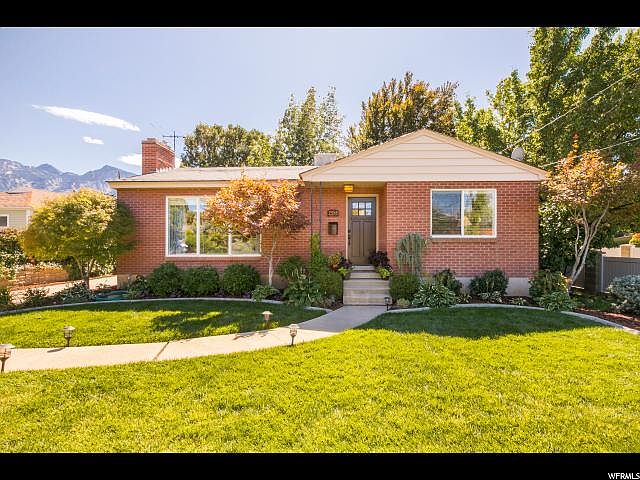 1st image of 2556 E Gregson Ave