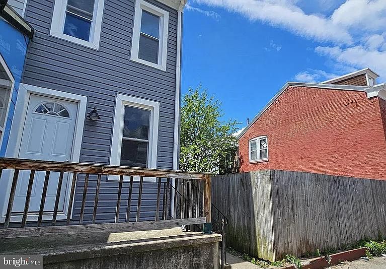1st image of 1040 Birch St