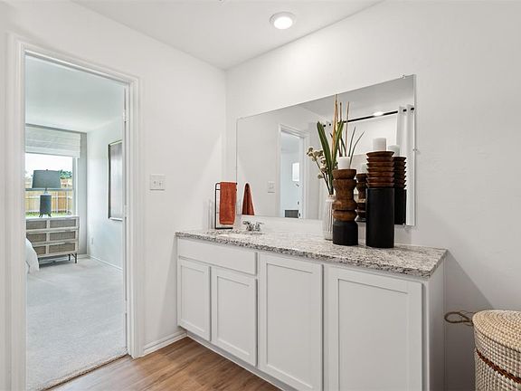 4th image of 9609 NW 125th St